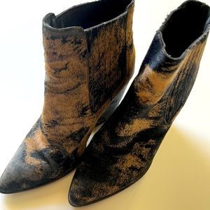 Women’s Hair on Hide pointed Wedge Bootie